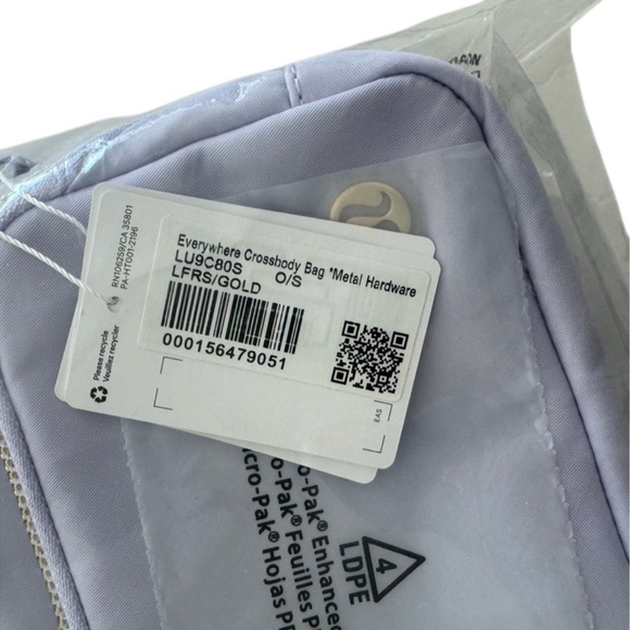 NWT Lululemon Everywhere Crossbody 2L – Lavender Frost | Gold Hardware - Picture 4 of 5